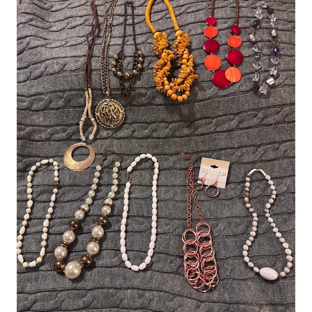 Lot of costume jewelry